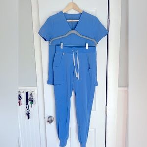 Figs woman’s XS blue